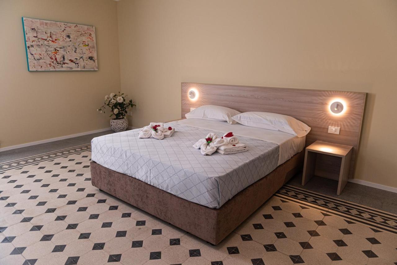 Historico Loft & Palazzo Adragna Xix Aparthotel 3*