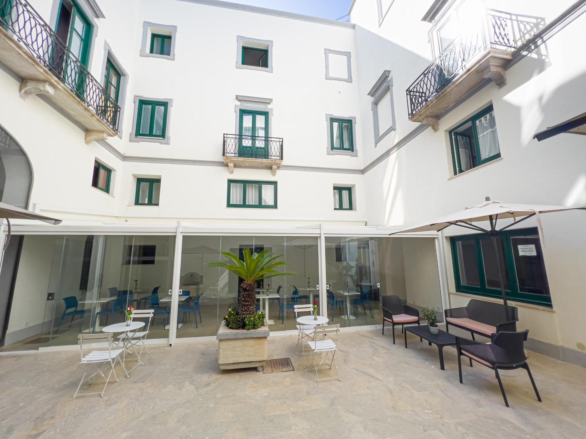 Historico Loft & Palazzo Adragna Xix Apartahotel Trapani