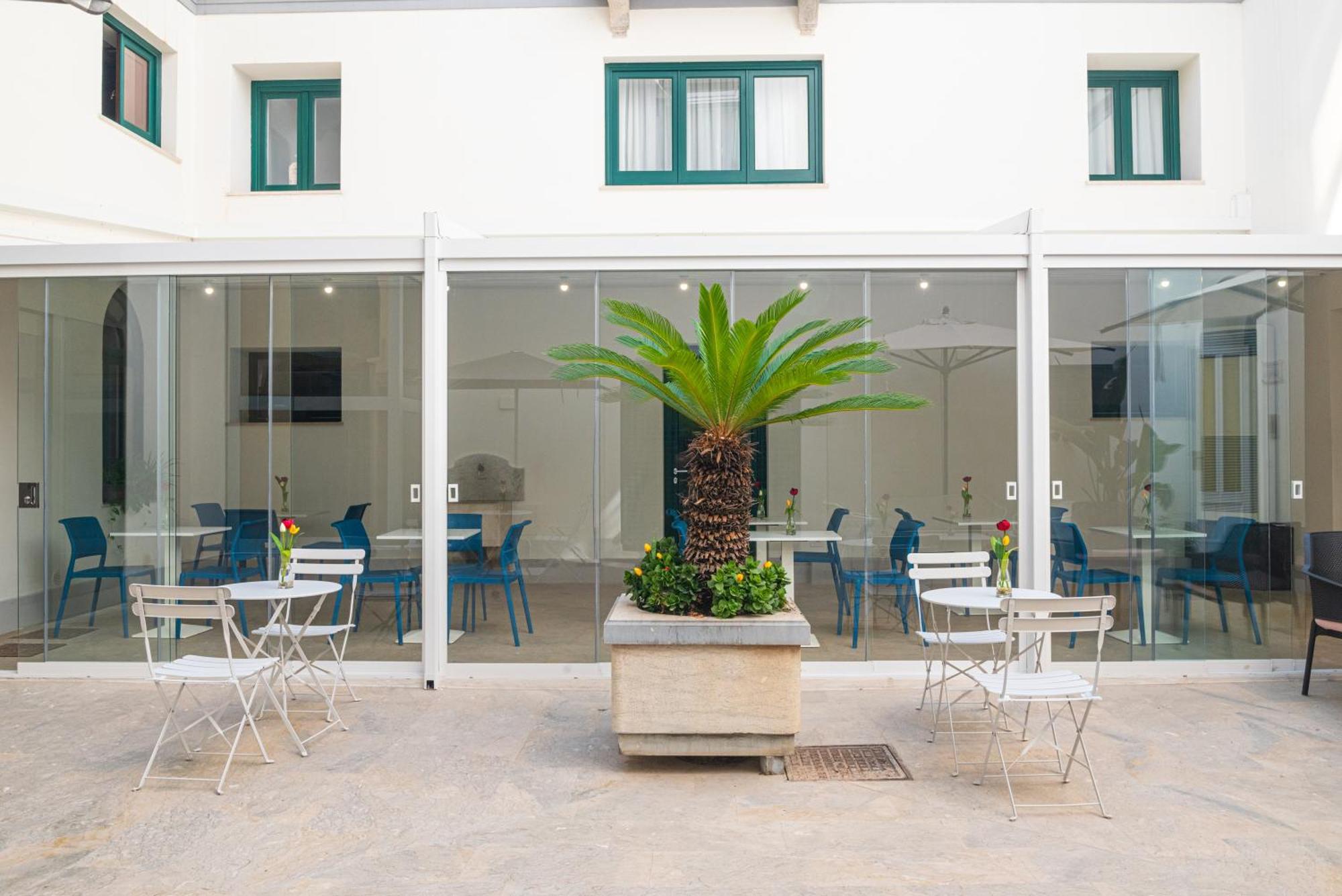 Historico Loft & Palazzo Adragna Xix Apartahotel 3*