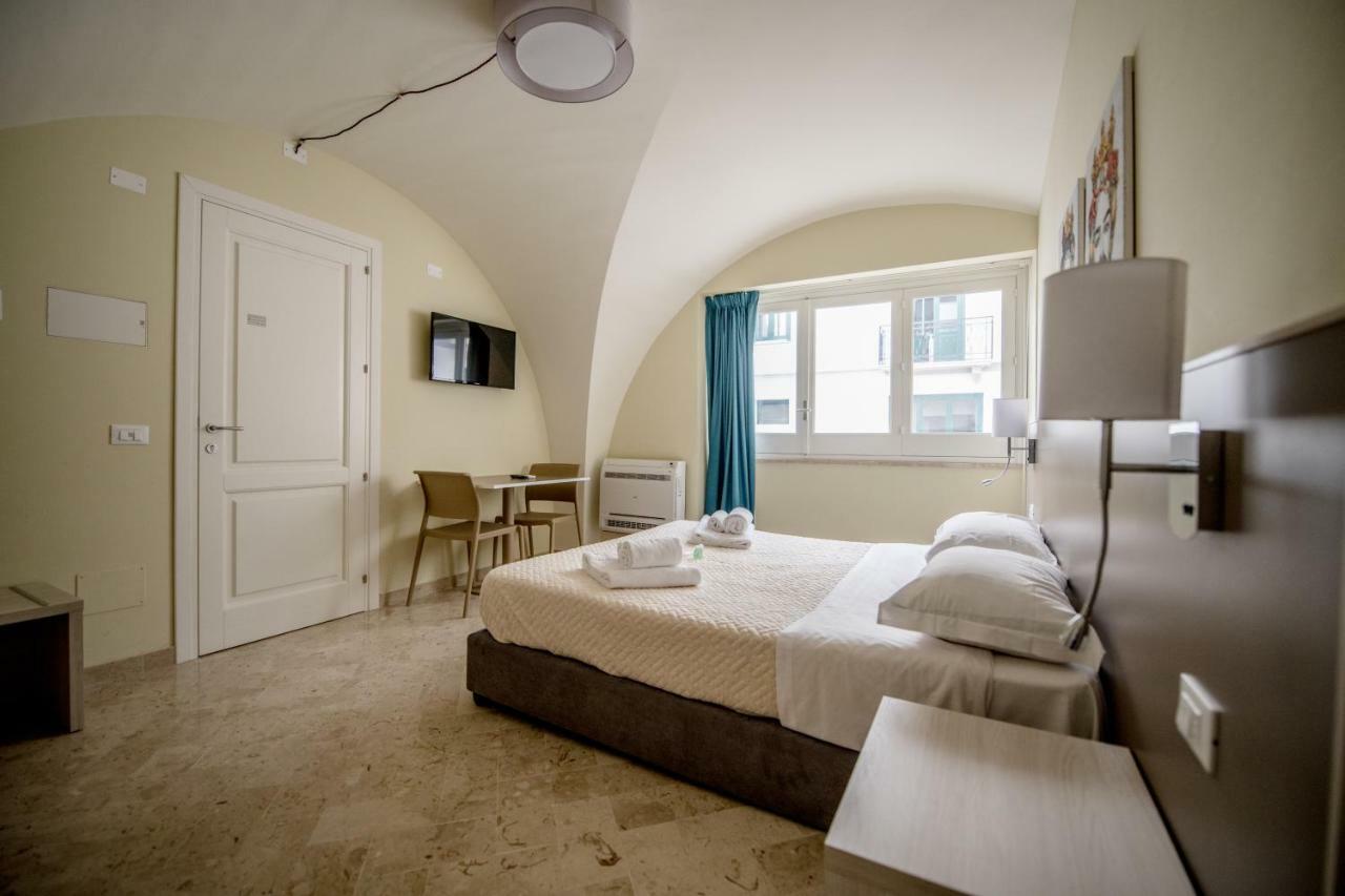 Historico Loft & Palazzo Adragna Xix Apartahotel 3*